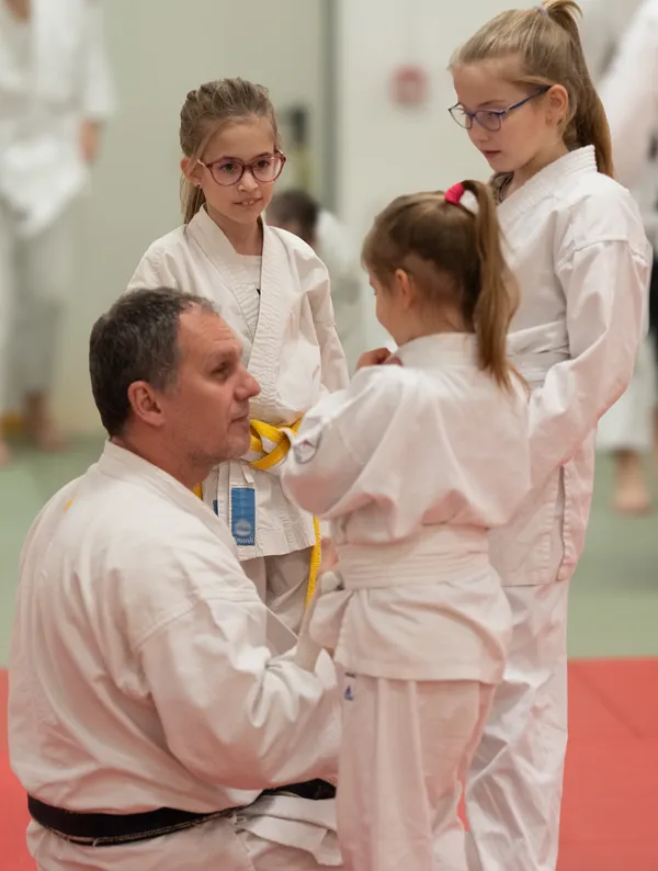 Aikido edzés gyerekeknek biztonságosan